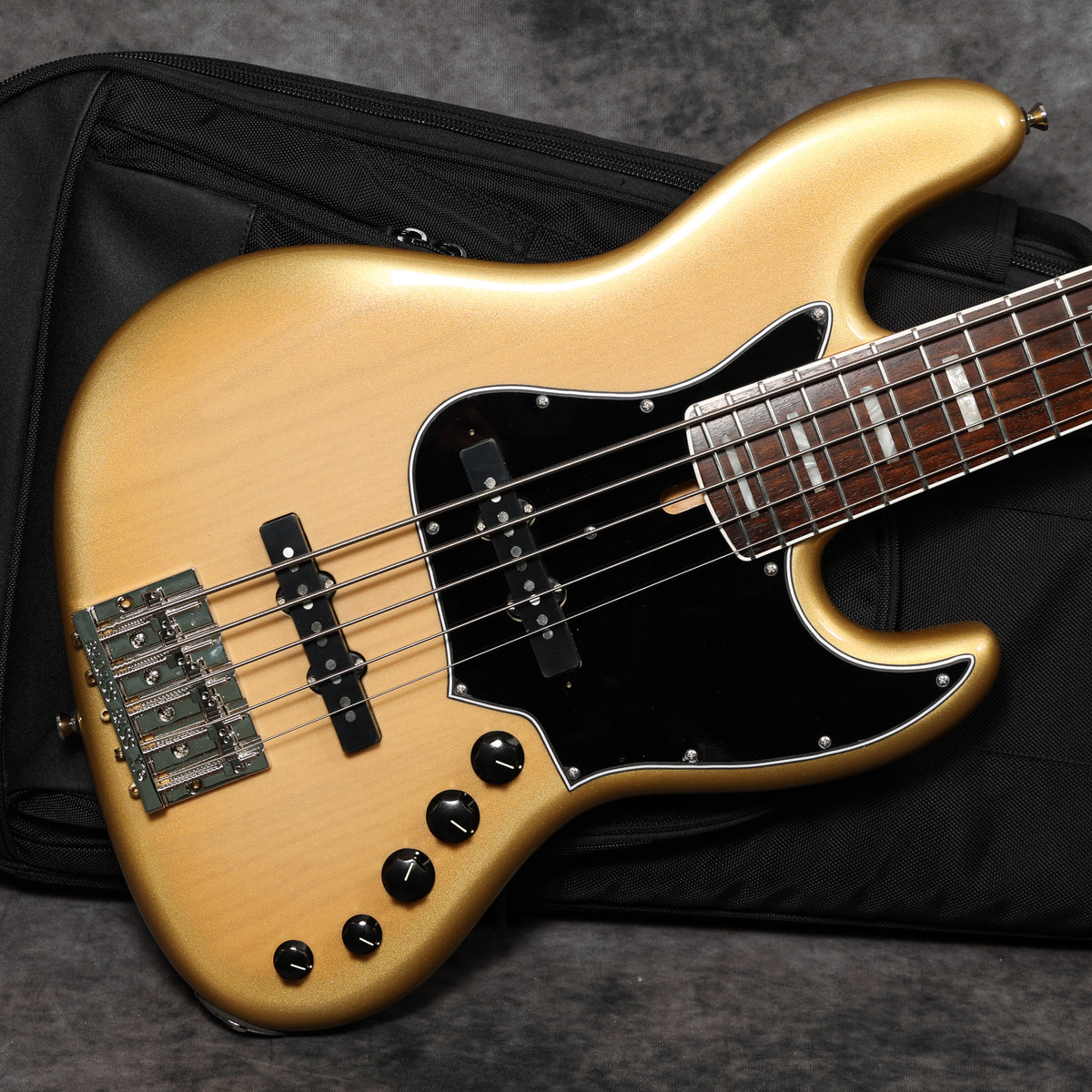 Alleva Coppolo LM5 Deluxe, Goldburst – Andy Baxter Bass & Guitars