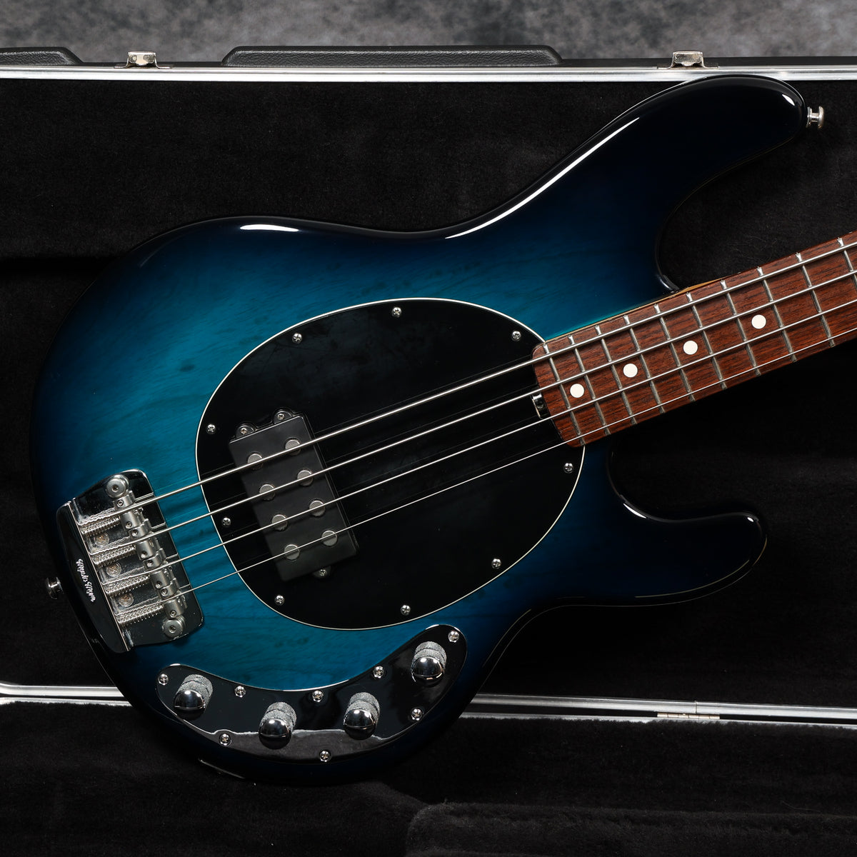 ベース Musicman Stingray USA/Pacific Blue Burst 2005 Music Man Stingray 3EQ, Pacific Blue Burst – Andy Baxter Bass