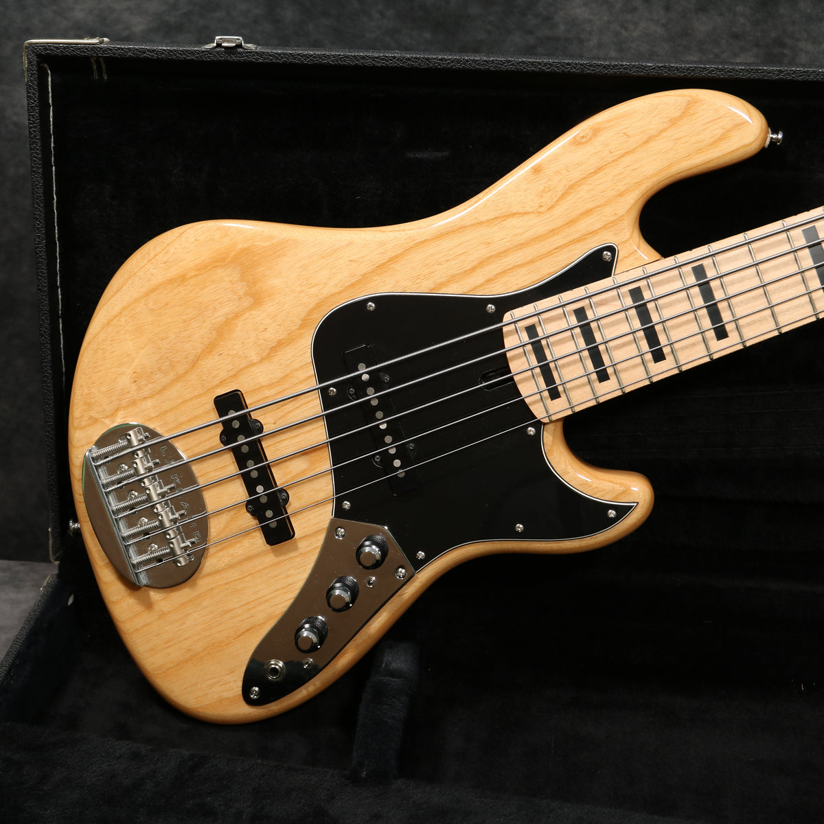 2018 Lakland Skyline DJ-5 Darryl Jones 5-string, Natural – Andy