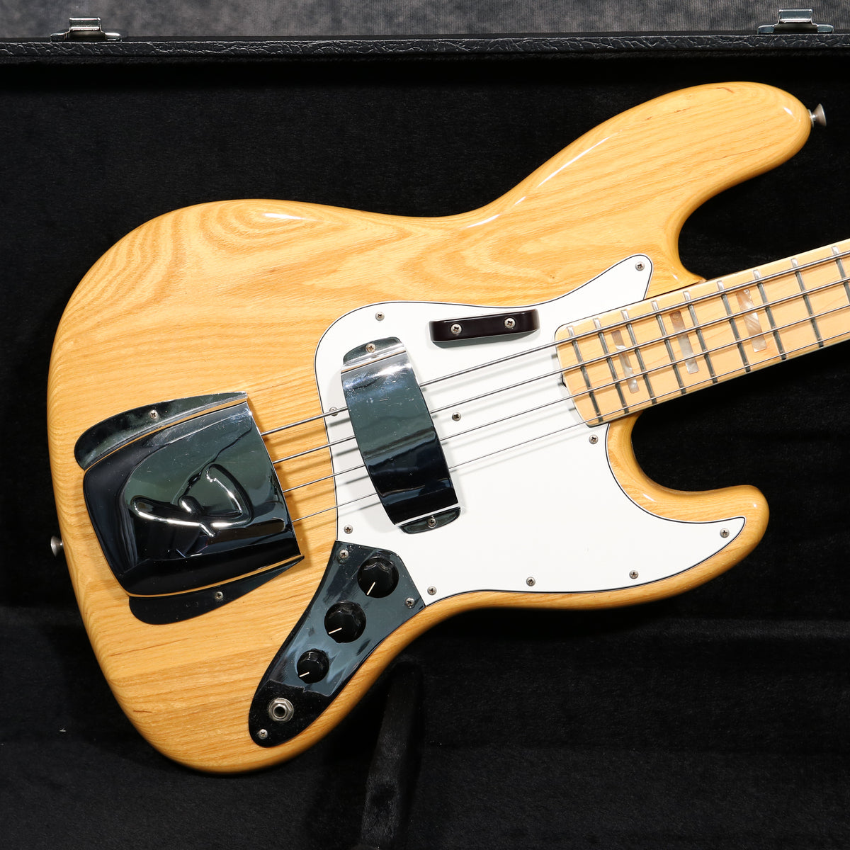 1974 Fender Jazz Bass, Natural – Andy Baxter Bass & Guitars