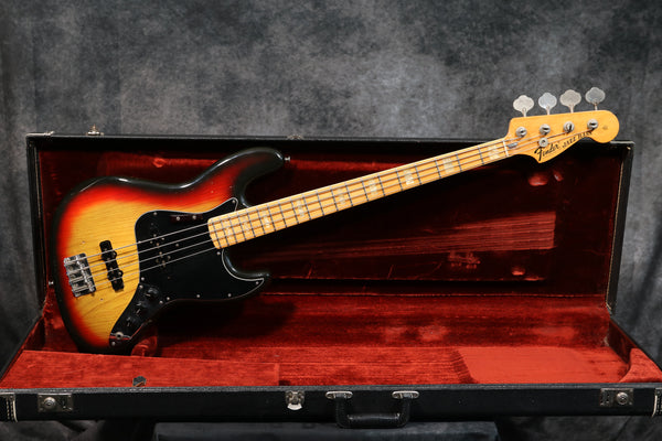 1975 Fender Jazz Bass, Sunburst