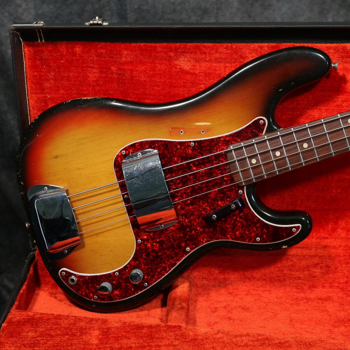 1971 Fender Precision Bass, Sunburst – Andy Baxter Bass & Guitars