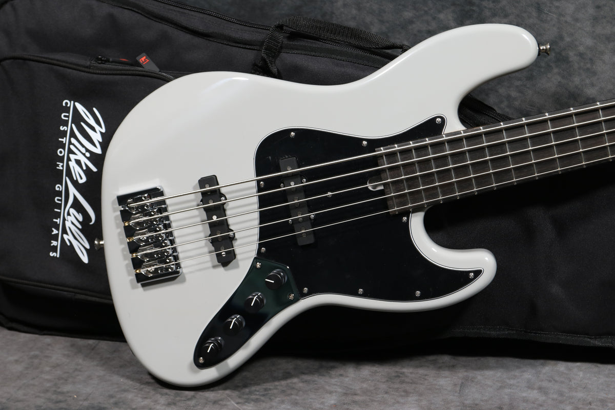 Mike Lull M5V, Porsche Chalk – Andy Baxter Bass & Guitars