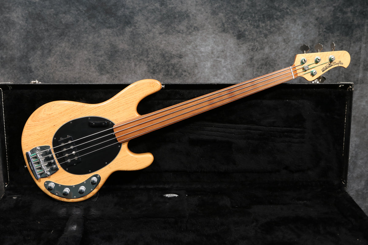 1995 Music Man Stingray 4 H, 3EQ, Fretless, Natural – Andy Baxter
