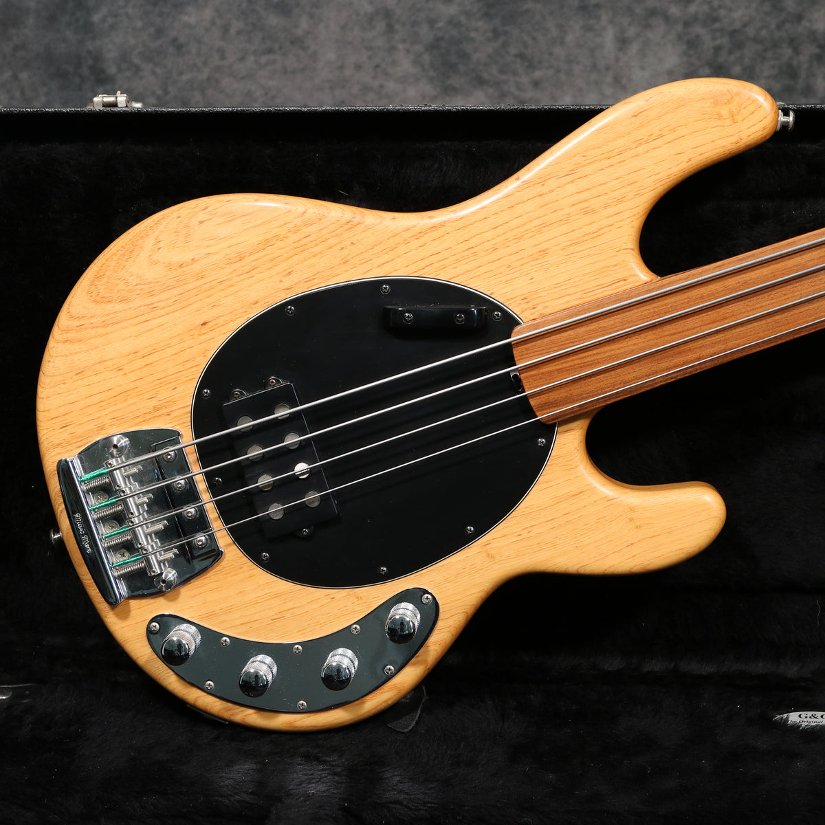 1995 Music Man Stingray 4 H, 3EQ, Fretless, Natural – Andy Baxter