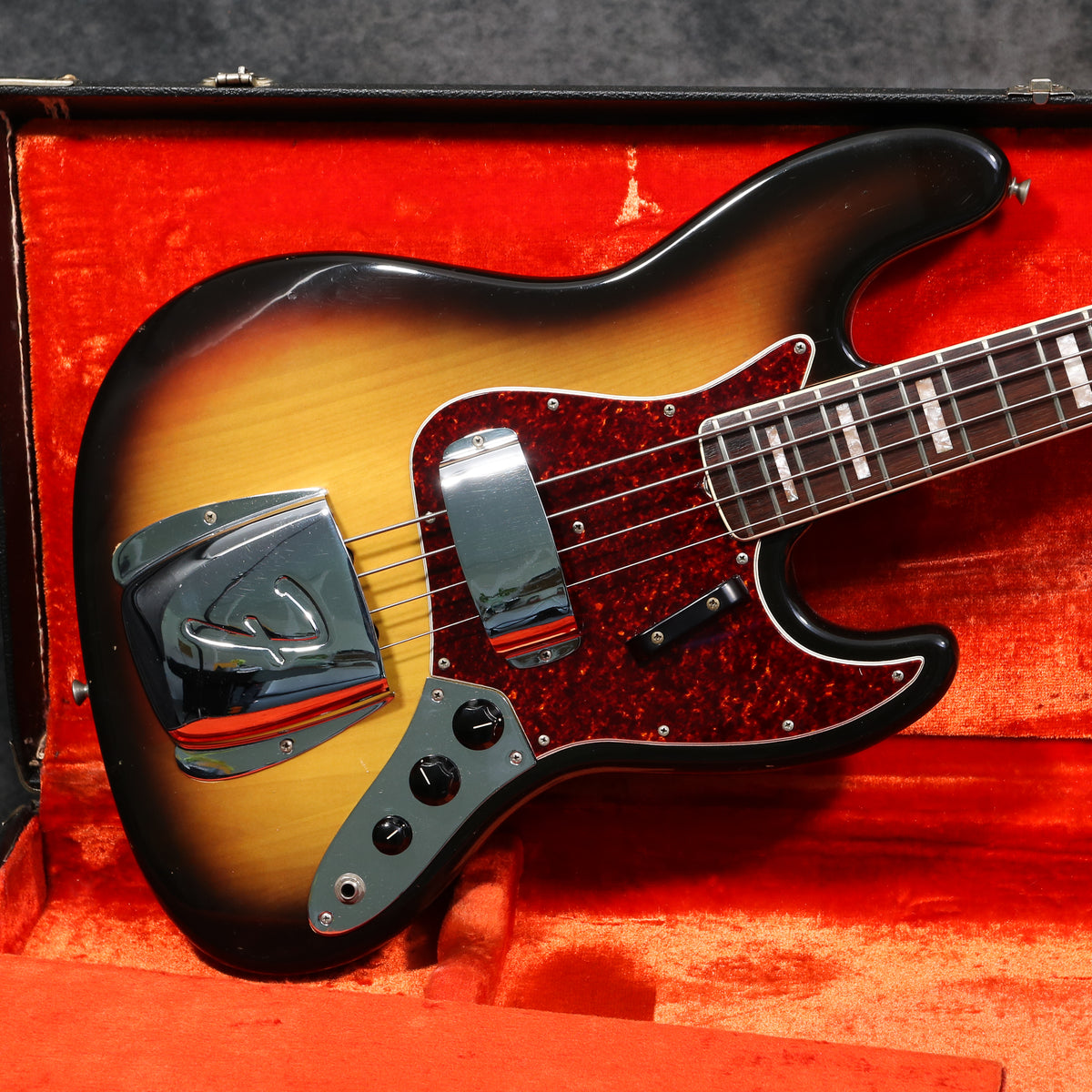 1968 Fender Jazz Bass, Sunburst – Andy Baxter Bass & Guitars
