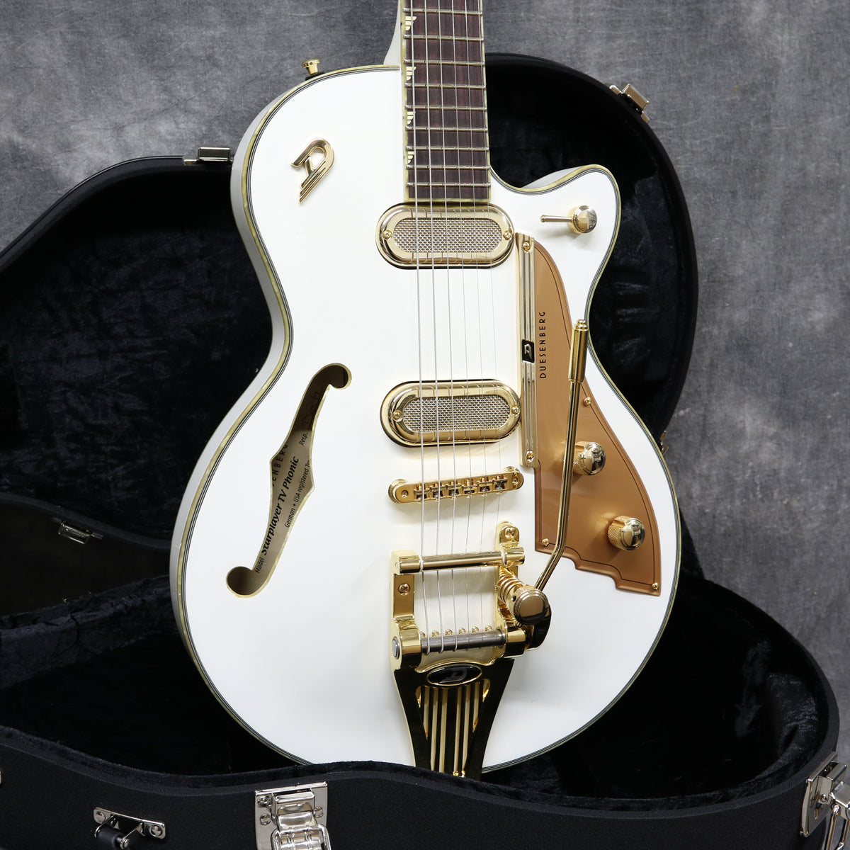 Duesenberg Starplayer TV Phonic, Venetian White – Andy Baxter Bass