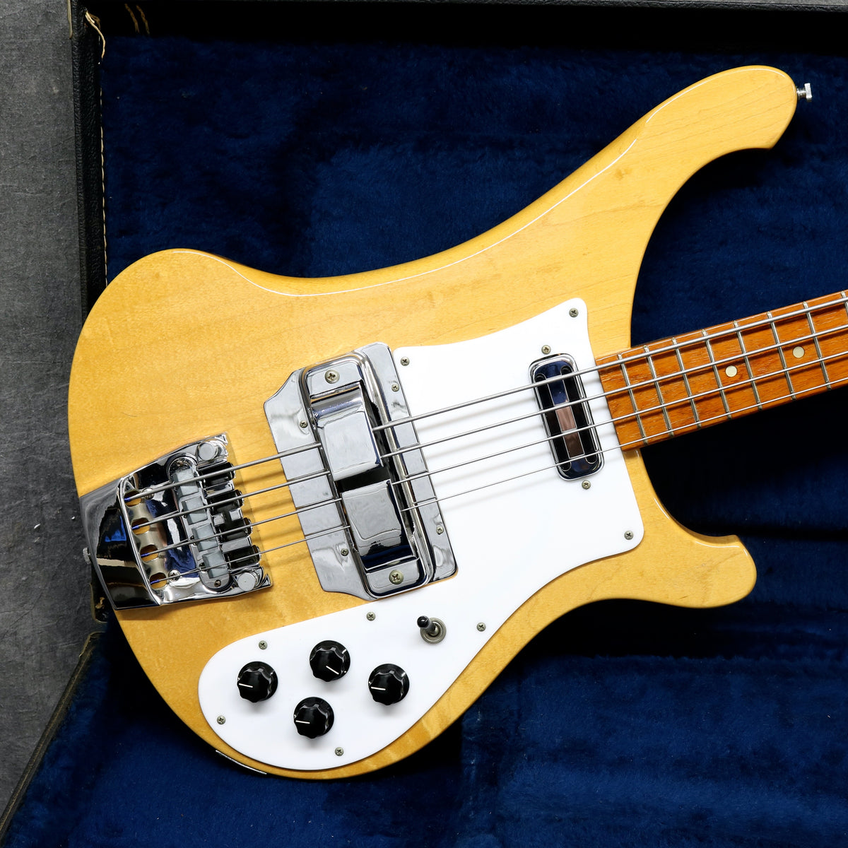 1988年製 Rickenbacker 4001 V63 Mapleglo IMG_4388-Version2_1200x1200.