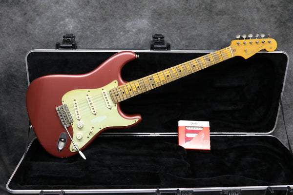 2008 USA Fender Stratocaster, Burgundy Mist Refinish