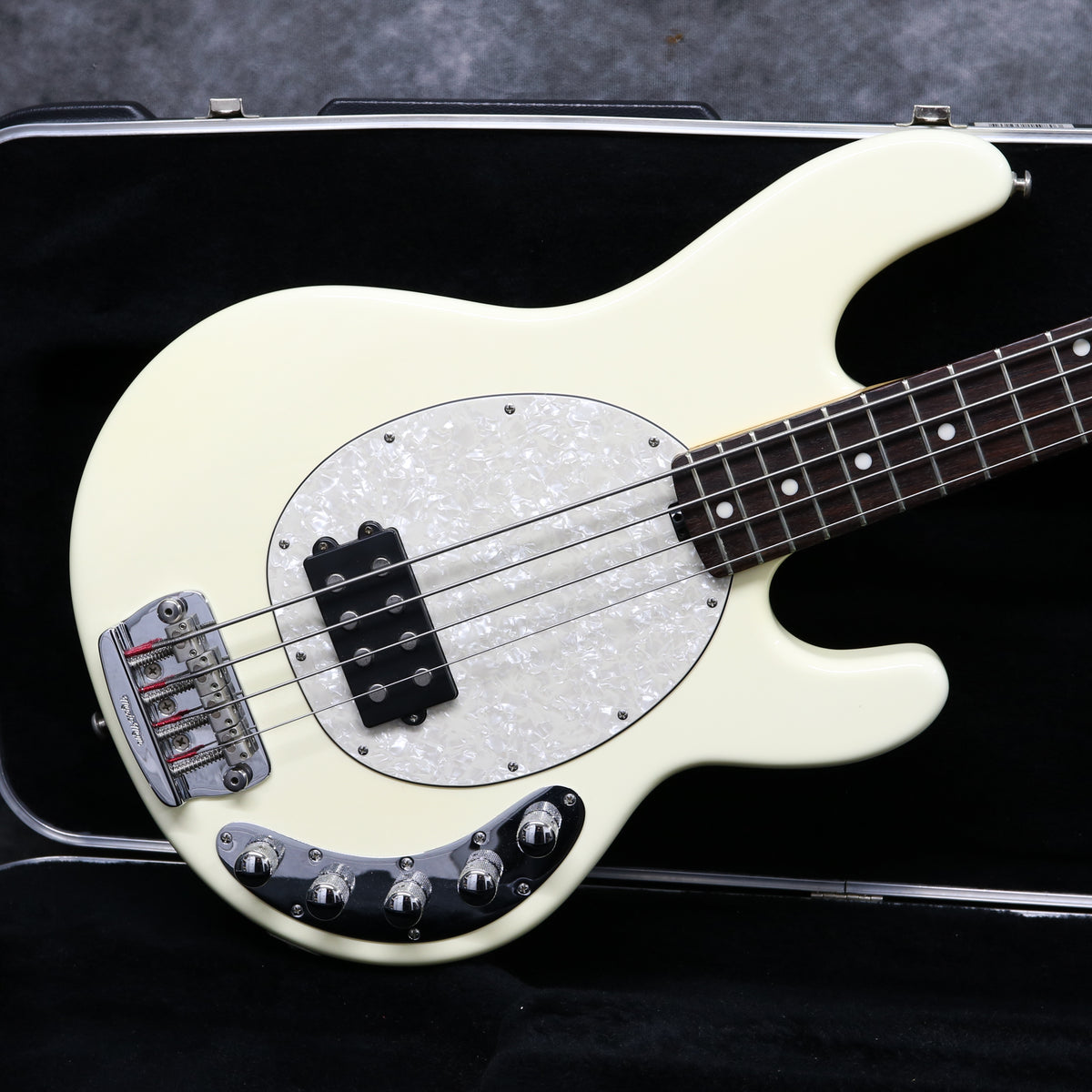 2005 Music Man Stingray 4, 3EQ H Piezo, White – Andy Baxter Bass