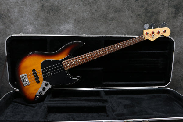 2001 Fender American Standard Jazz Bass, Sunburst