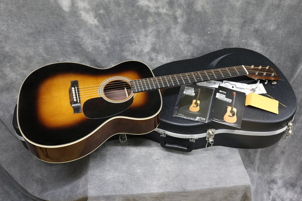 2021 Martin 000-28 1935 - Sunburst, Mint/unplayed