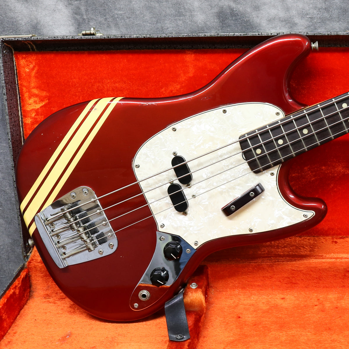 Fender Mustang Bass レッド 美品。 1971 Fender Mustang Bass, Competition Red – Andy Baxter Bass & Guitars