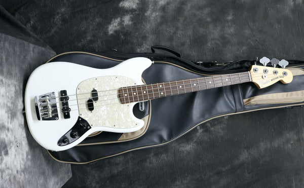 2018 Fender USA Mustang Bass PJ, Olympic White