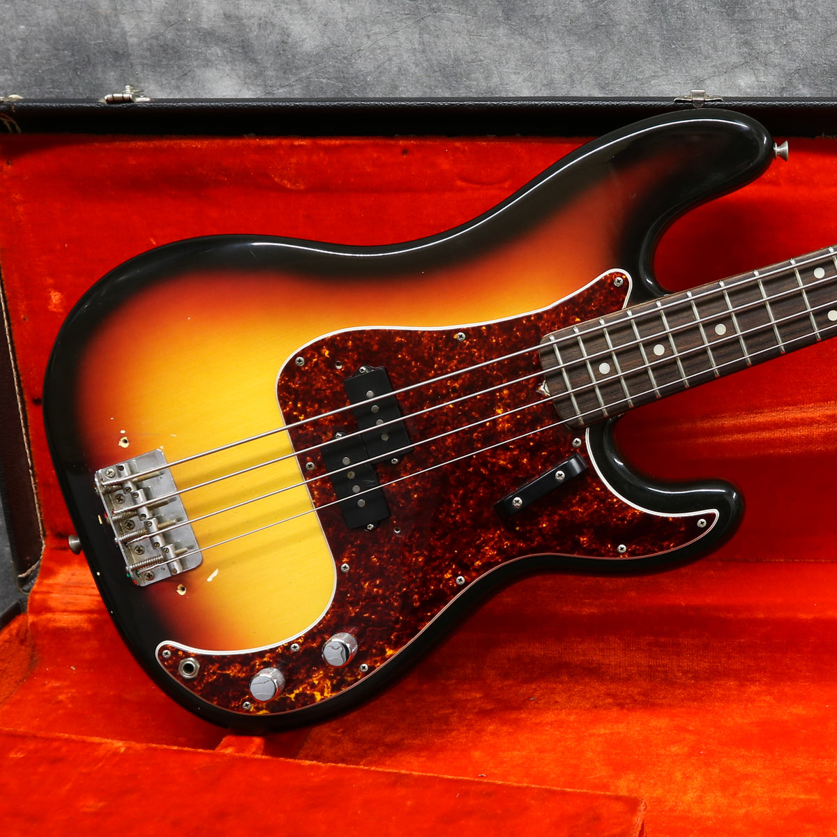 1969 Fender Precision Bass, Sunburst – Andy Baxter Bass & Guitars