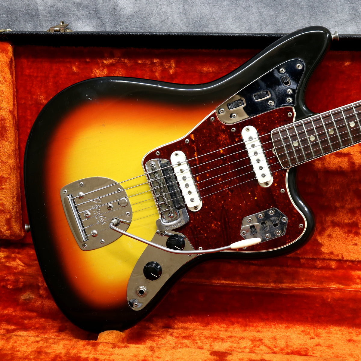 1966 Fender Jaguar, Sunburst – Andy Baxter Bass & Guitars