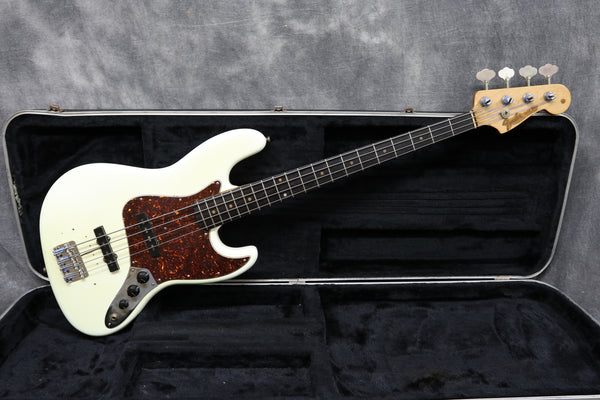 1962 Fender Jazz Bass, Pearlescent White Refinish