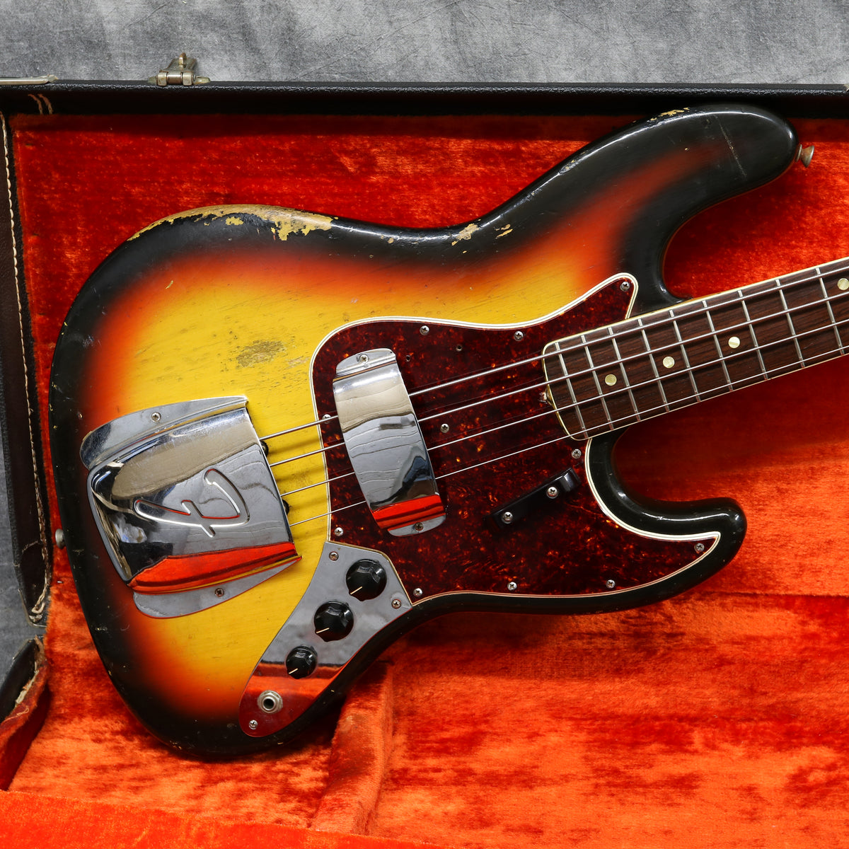 1966 Fender Jazz Bass, Sunburst – Andy Baxter Bass & Guitars