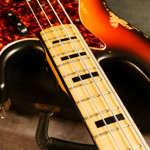 Andy Baxter Bass & Guitars Ltd UK Bass and Guitar Dealer