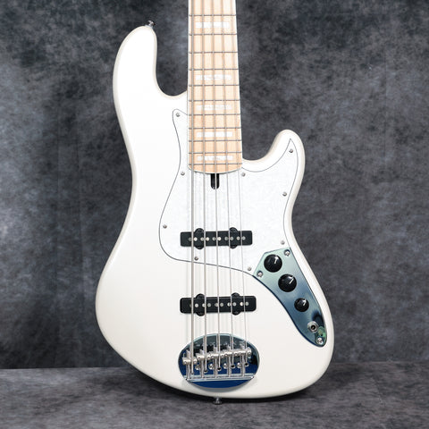 2020 Lakland Skyline DJ-5 Darryl Jones 5-String, Pearl White