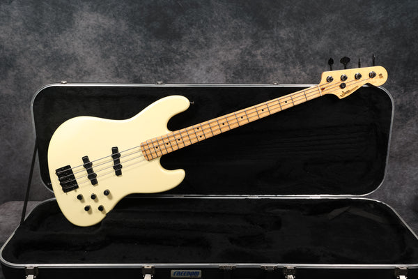 1986 Moon JJ4 Custom - White