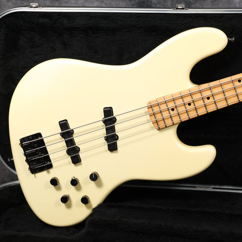 1986 Moon JJ4 Custom - White