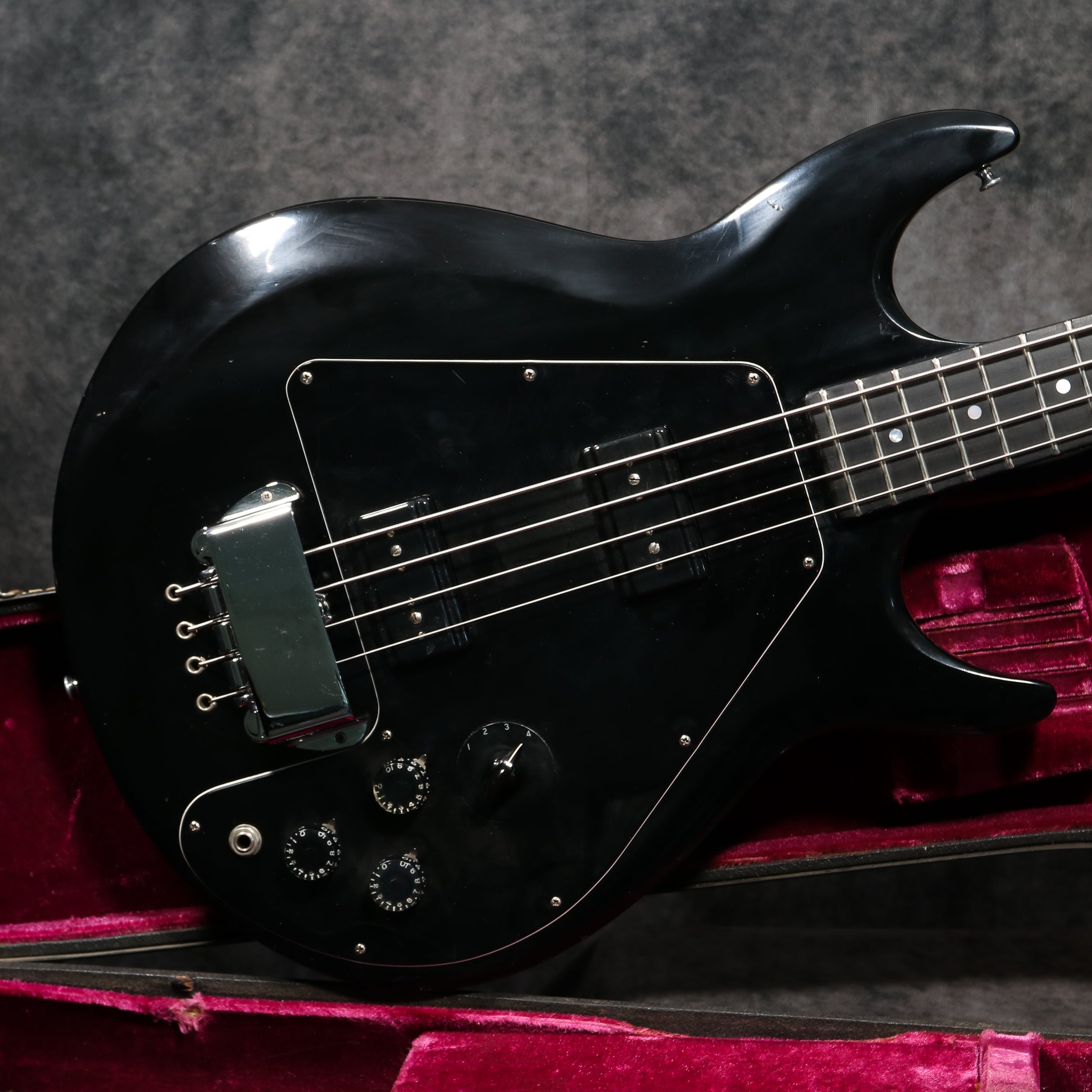 Gobson Ripper 1975 Gibson Ripper Bass, Ebony – Andy Baxter Bass & Guitars