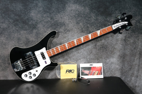 2011 Rickenbacker 4003, Jetglo
