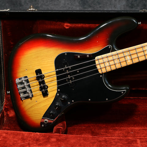 1975 Fender Jazz Bass, Sunburst