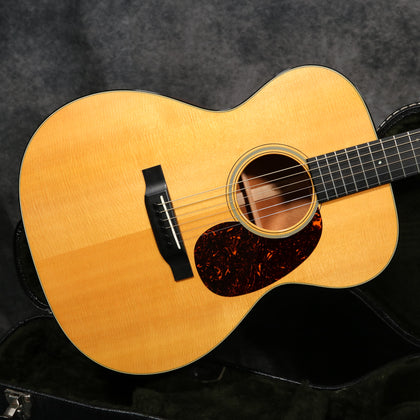 2017 Martin 000-18 - Natural