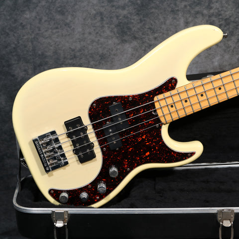 1996 Fender American Deluxe Precision Bass, Blonde