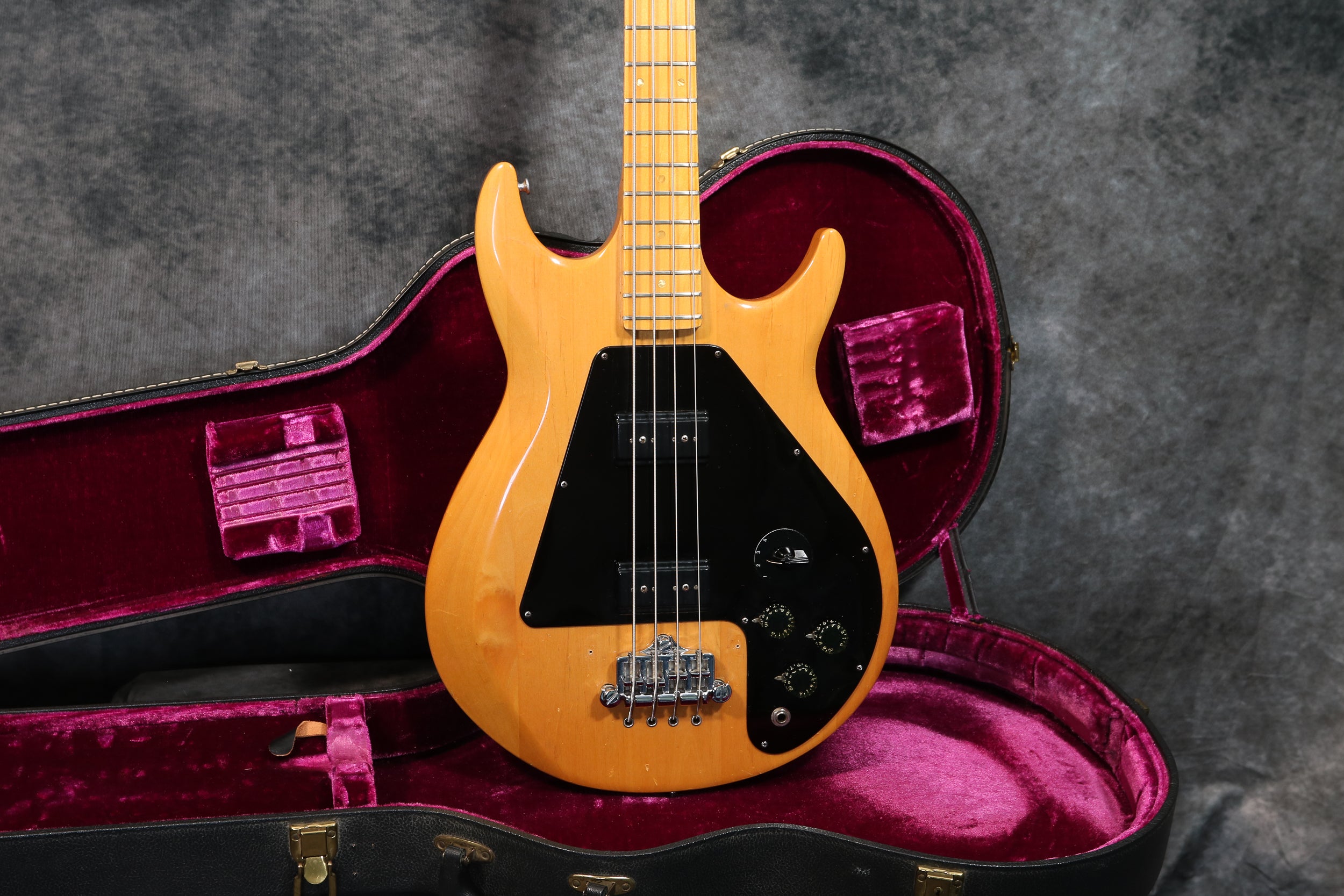 Red Gibson Ripper 1975 Gibson Ripper Bass, Natural – Andy Baxter Bass & Guitars