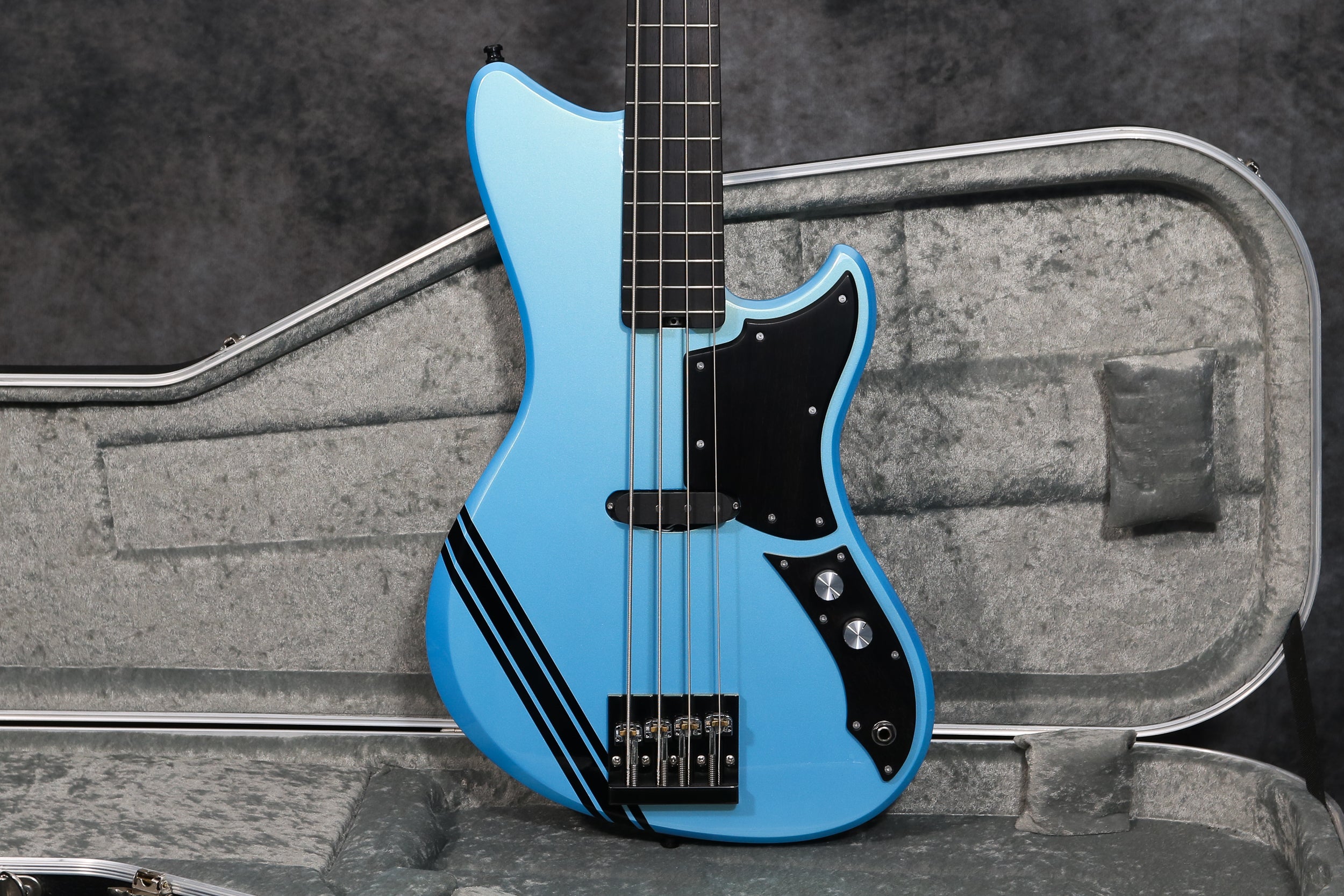 Alpher Instruments New Alpher Instruments Mako Prime V2 - Blue Pearl Metallic – Andy ...